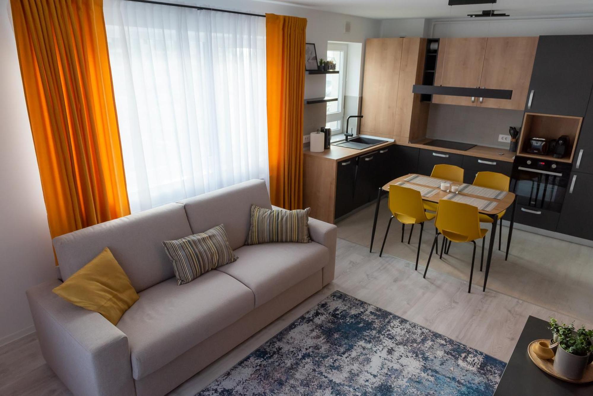 Apart B&V Braşov Esterno foto